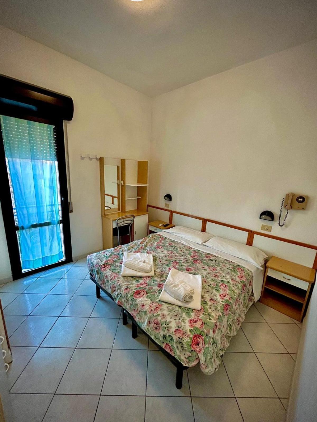 Hotel Sacramora Rimini Exterior foto